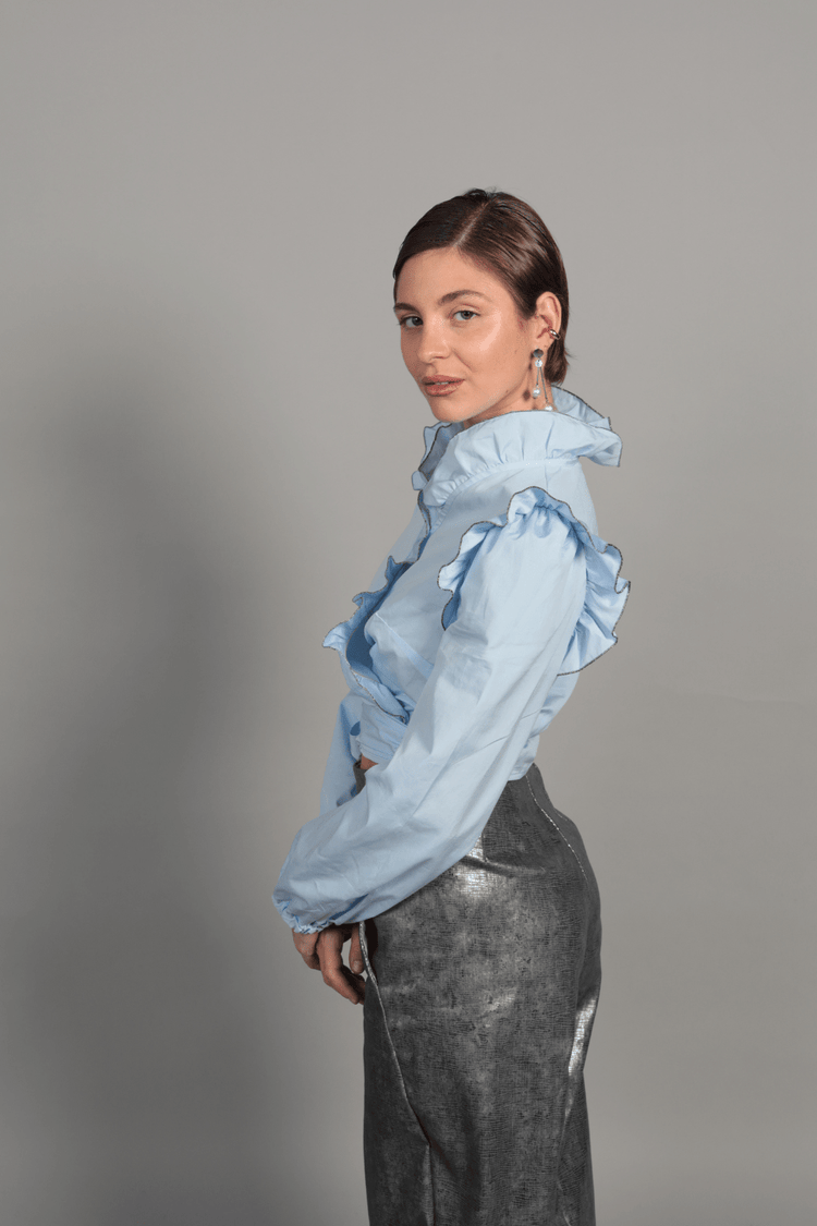 Blouses et Hauts de Créateur — L'Élégance Artisanale