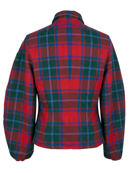 "Chemisier col lavallière Mary en laine vierge d'Écosse, design structuré et manches volumineuses. Imprimé tartan écossais classique revisité. Haut de créateur haut de gamme fabriqué en France, idéal pour un look chic et affirmé."