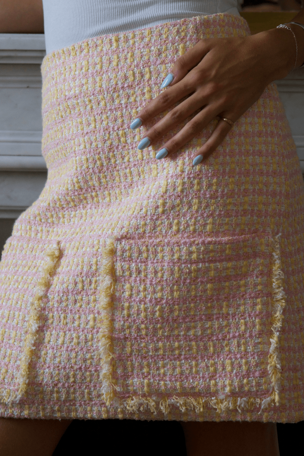 Jupe Courte en Tweed Haute Couture – Pastel Lumineux - carlisfrance