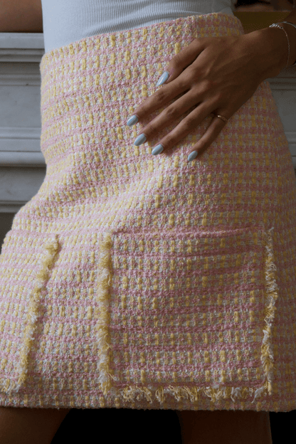 Jupe Courte en Tweed Haute Couture – Pastel Lumineux - carlisfrance