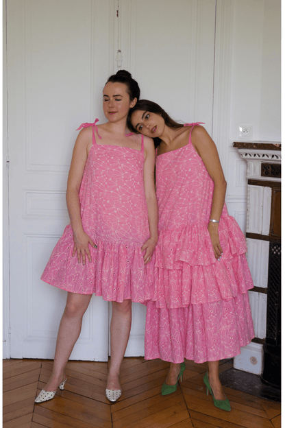 l'esprit bohème dans notre robe longue en broderie anglaise made in France