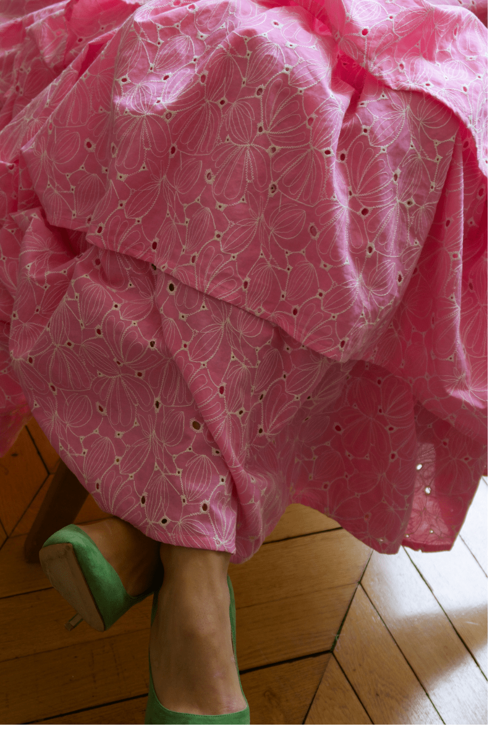 La Sevillane robe longue en broderie anglaise, tissu italien, confection française