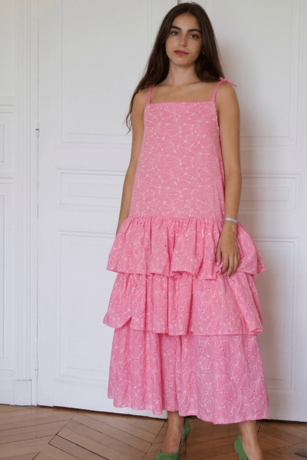 Édition limitée : Seuls quelques exemplaires de la robe longue La Sévillane sont disponibles. 100 % Made in France
