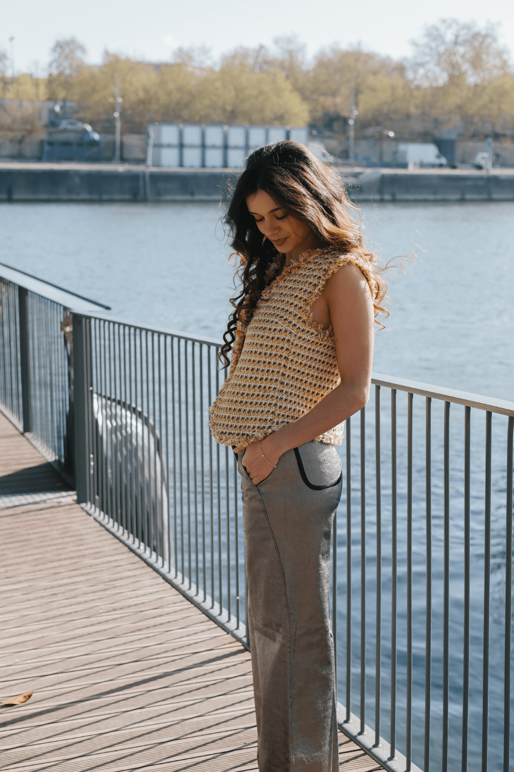 Pantalon Large Flare – Denim Enduit Doré & Noir - carlisfrance