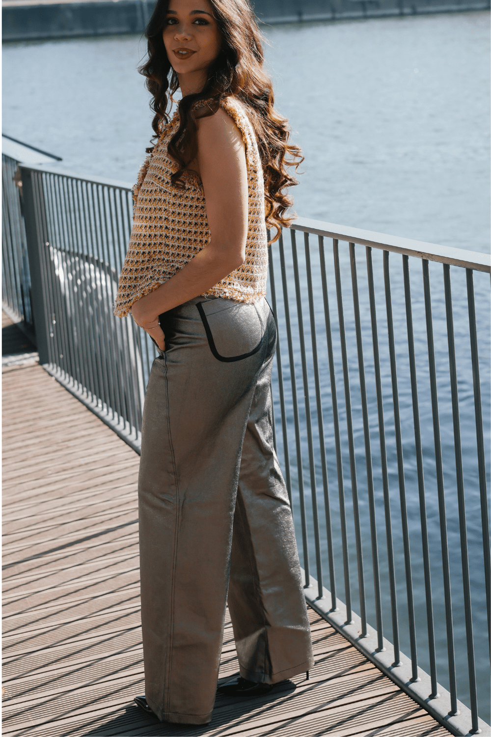 Pantalon Large Flare – Denim Enduit Doré & Noir - carlisfrance